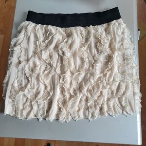 Leebe lined cream vertical ruffle skirt size XL